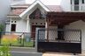 Rumah disewa dengan 5 kamar tidur di Tangerang Selatan, Banten