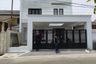 6 Bedroom House for sale in Turangga, West Java