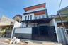 Rumah dijual dengan 4 kamar tidur di Baturan, Jawa Tengah