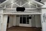 Rumah dijual dengan 4 kamar tidur di Kramat, Jakarta