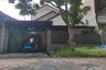 Rumah dijual dengan 4 kamar tidur di Gunung Anyar, Jawa Timur