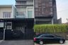 Rumah dijual dengan 4 kamar tidur di Joglo, Jakarta