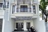 5 Bedroom Townhouse for sale in Jagakarsa, Jakarta