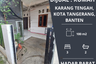 Rumah dijual dengan 3 kamar tidur di Karang Tengah, Banten