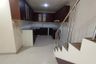 Rumah disewa dengan 5 kamar tidur di Kelapa Gading Barat, Jakarta