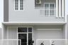 2 Bedroom House for sale in Bluru Kidul, East Java