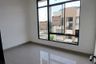 Rumah dijual dengan 2 kamar tidur di Semanan, Jakarta