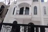 Rumah dijual dengan 4 kamar tidur di Binong, Jawa Barat
