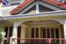Rumah dijual dengan 5 kamar tidur di Gunung Anyar, Jawa Timur