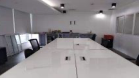 Office for rent in Urdaneta, Metro Manila near MRT-3 Buendia