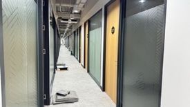 Office for rent in Urdaneta, Metro Manila near MRT-3 Buendia