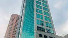 Office for rent in Urdaneta, Metro Manila near MRT-3 Buendia