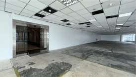 Office for rent in Urdaneta, Metro Manila near MRT-3 Buendia