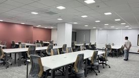 Office for rent in Urdaneta, Metro Manila near MRT-3 Buendia