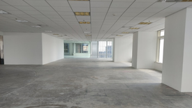 Office for rent in Urdaneta, Metro Manila near MRT-3 Buendia