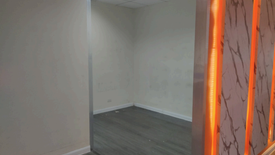 Office for rent in Urdaneta, Metro Manila near MRT-3 Buendia