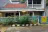 Rumah dijual dengan 6 kamar tidur di Baratajaya, Jawa Timur