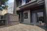 Rumah dijual dengan 5 kamar tidur di Wiyung, Jawa Timur