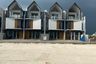 Rumah dijual dengan 3 kamar tidur di Keputih, Jawa Timur