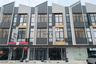 Ruang retail dijual dengan  di Bulak, Jawa Timur