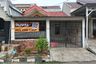 Rumah dijual dengan 3 kamar tidur di Perumahan Mahkota Simprug, Paninggilan Utara, Banten