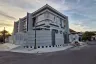 Rumah dijual dengan 5 kamar tidur di Gubeng, Jawa Timur