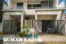 Rumah dijual dengan 6 kamar tidur di Gubeng, Jawa Timur
