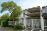 5 Bedroom House for sale in Gubeng, East Java