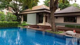 5 Bedroom House for Sale or Rent in Phra Khanong, Bangkok near BTS Ekkamai