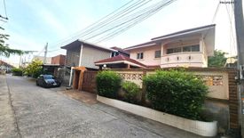 5 Bedroom Townhouse for sale in Nong Khang Phlu, Bangkok