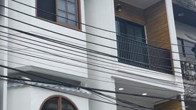 4 Bedroom Townhouse for sale in Talat Khwan, Nonthaburi