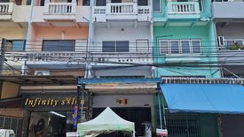 4 Bedroom Townhouse for sale in Baan Sriphet, Nong Khang Phlu, Bangkok