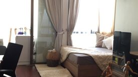 1 Bedroom Condo for sale in Ideo Sathorn - Taksin, Bang Lamphu Lang, Bangkok near BTS Krung Thon Buri