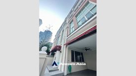 5 Bedroom House for rent in Phra Khanong, Bangkok near BTS Thong Lo