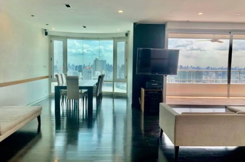 4 Bedroom Condo for rent in Watermark Chaophraya River, Bang Lamphu Lang, Bangkok