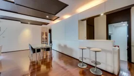 3 Bedroom Condo for sale in Grand Langsuan, Langsuan, Bangkok near BTS Ratchadamri