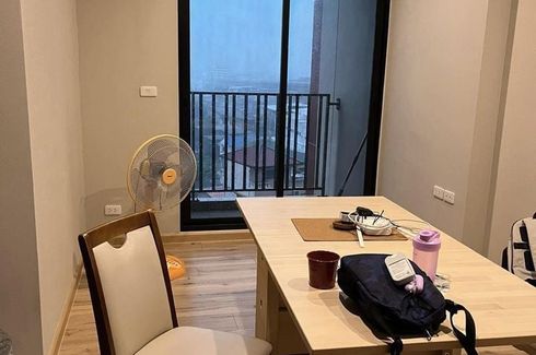 1 Bedroom Condo for rent in Brix Condominium, Bang Yi Khan, Bangkok near MRT Sirindhorn