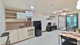 1 Bedroom Condo for rent in ITF Silom Palace, Suriyawong, Bangkok near BTS Chong Nonsi