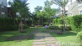 3 Bedroom Townhouse for sale in Wang Thonglang, Bangkok