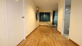 2 Bedroom Condo for rent in J.W. Boulevard Srivara, Phlapphla, Bangkok near MRT Huai Khwang