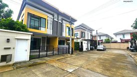 3 Bedroom Townhouse for sale in Om Kret, Nonthaburi