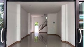 3 Bedroom Townhouse for sale in Ban Chang, Rayong