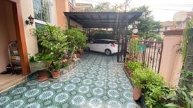 4 Bedroom House for sale in Pruksa Village 1 Lumlukka-Klong 6, Bueng Kham Phroi, Pathum Thani