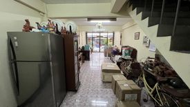 3 Bedroom Townhouse for sale in Samae Dam, Bangkok