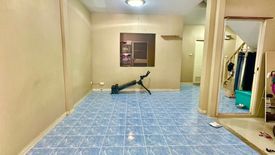 3 Bedroom Townhouse for sale in Prachathipat, Pathum Thani