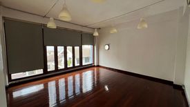 1 Bedroom Office for rent in Khlong Toei, Bangkok near BTS Nana