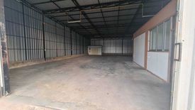 Warehouse / Factory for rent in Hua Mak, Bangkok near MRT Lam Sali