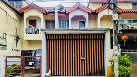 3 Bedroom Townhouse for sale in Nakkila Laem Thong Village, Saphan Sung, Bangkok