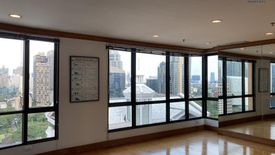 1 Bedroom Condo for rent in Baan Na Varang, Langsuan, Bangkok near BTS Chit Lom