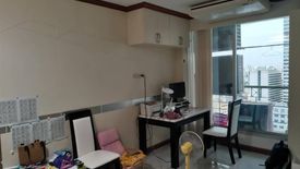 2 Bedroom Condo for rent in Sathorn House, Silom, Bangkok near BTS Surasak